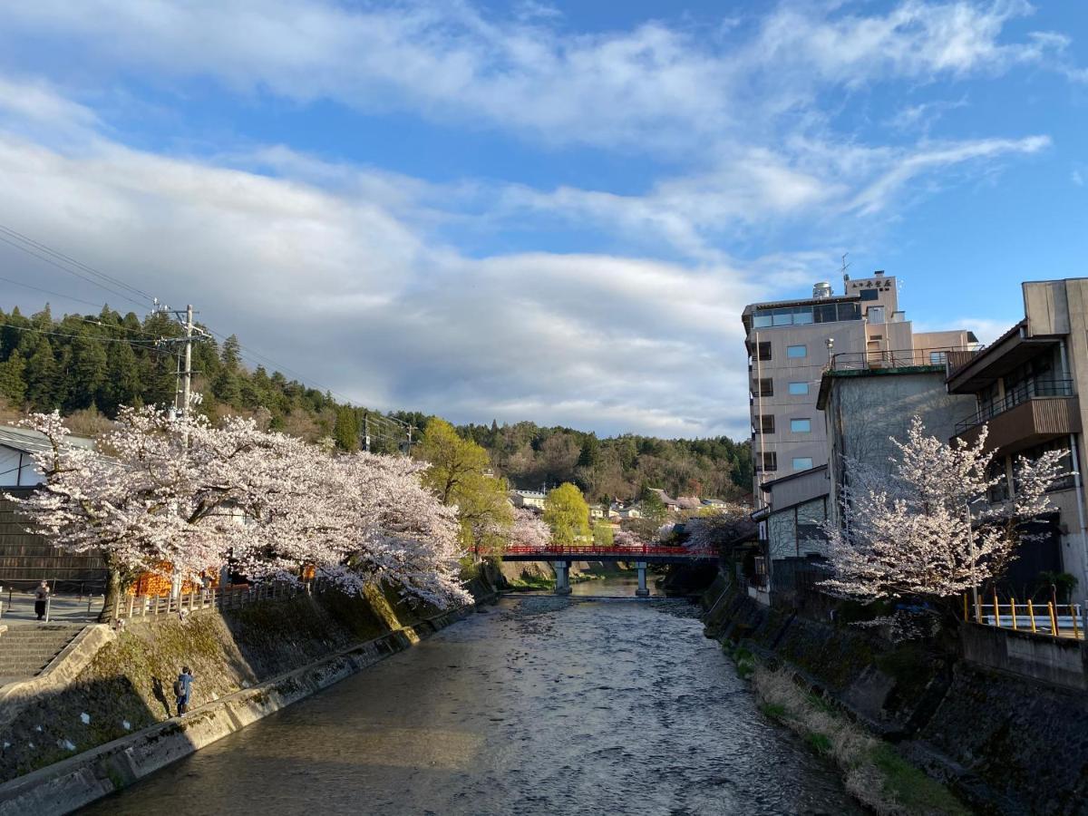 ホテル 高山ニンジャハウス エクステリア 写真